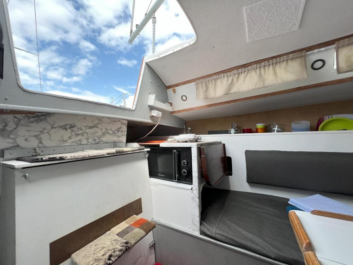 Location Un Petit Voilier Hotel La Rochelle  Bagian luar foto
