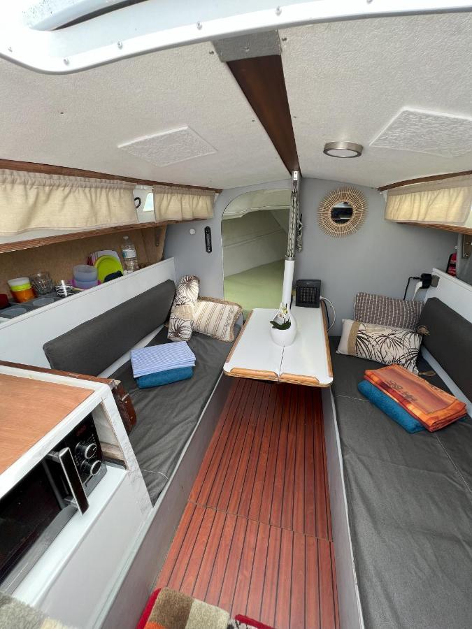 Location Un Petit Voilier Hotel La Rochelle  Bagian luar foto