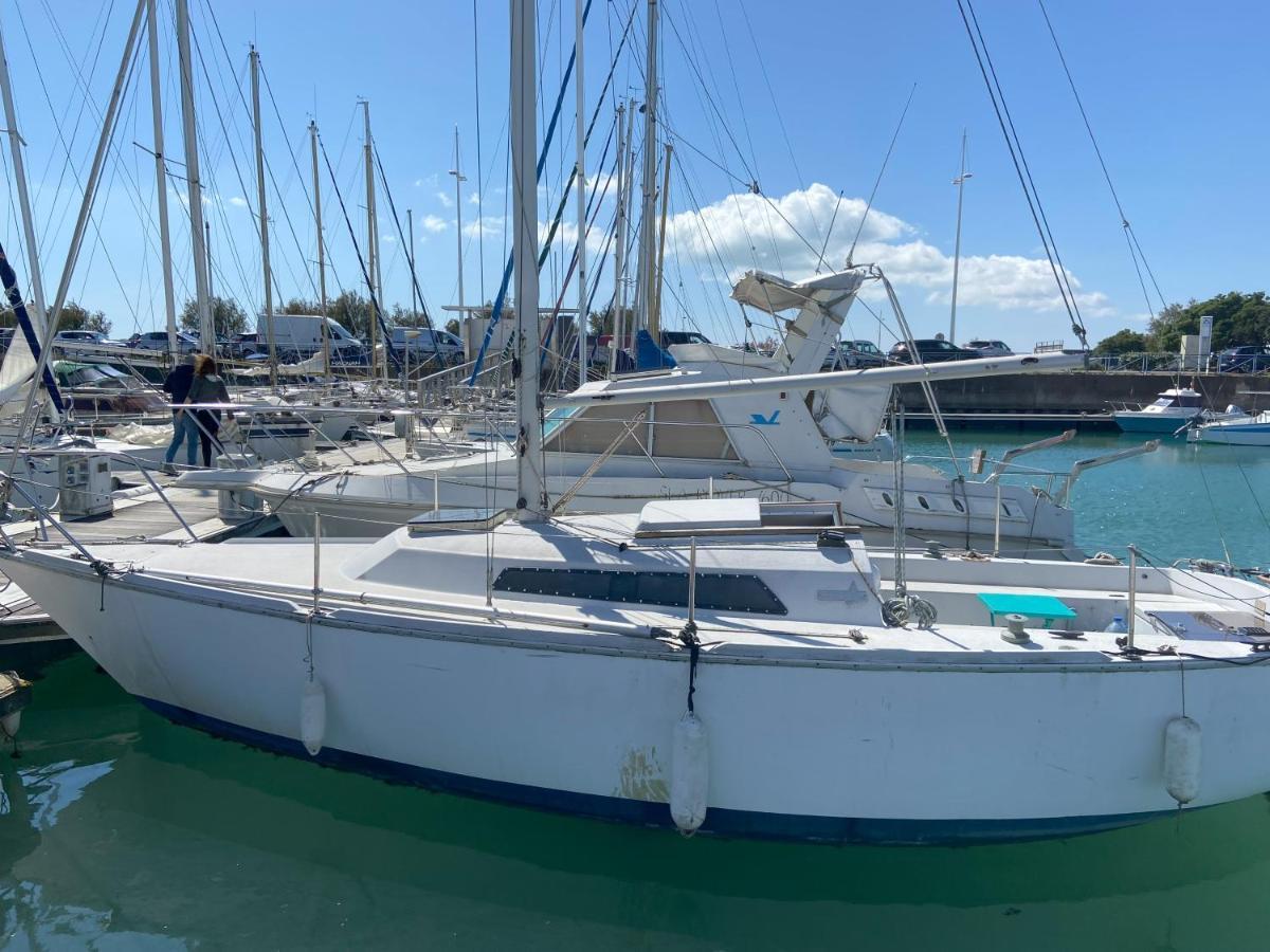 Location Un Petit Voilier Hotel La Rochelle  Bagian luar foto