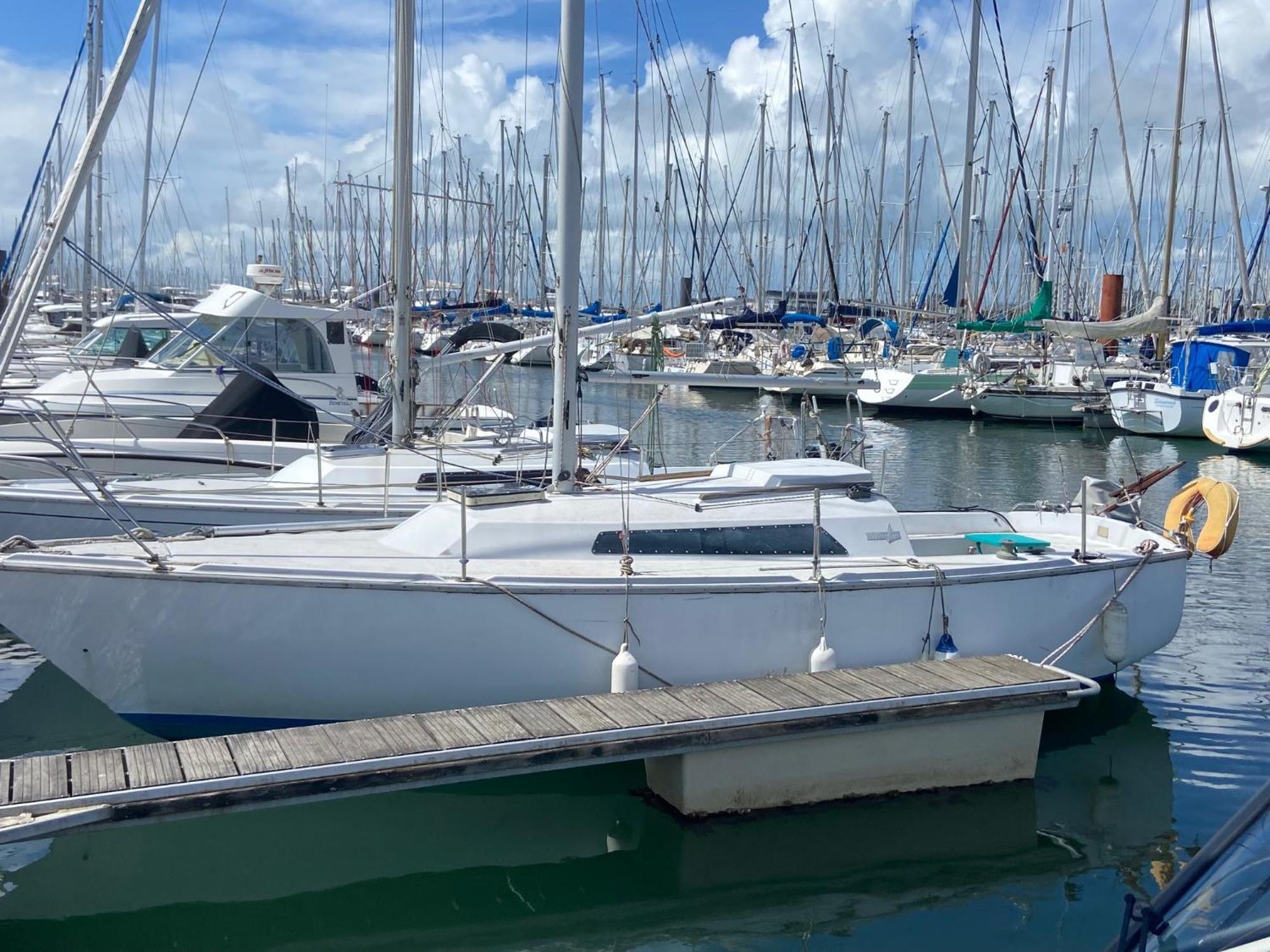 Location Un Petit Voilier Hotel La Rochelle  Bagian luar foto